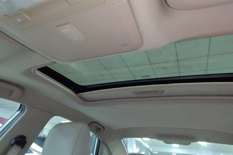 Used Buick GT 2017 15N Automatic Elite Version Headliner