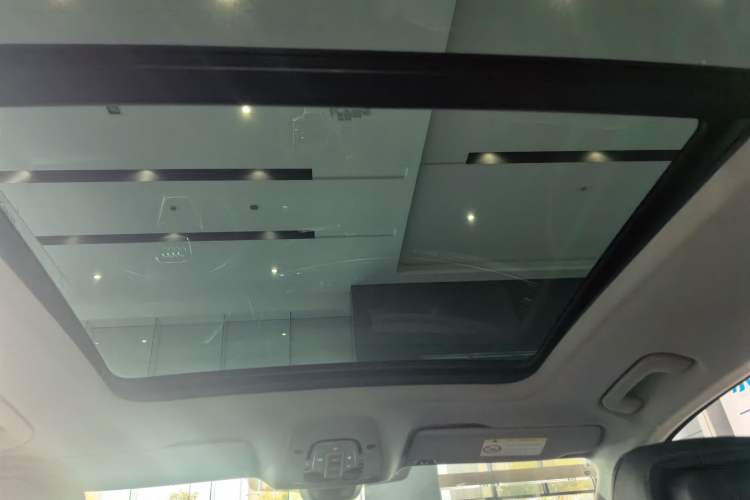 Used Audi Q5L 2022 Updated 45T Luxury Dynamic Version Headliner