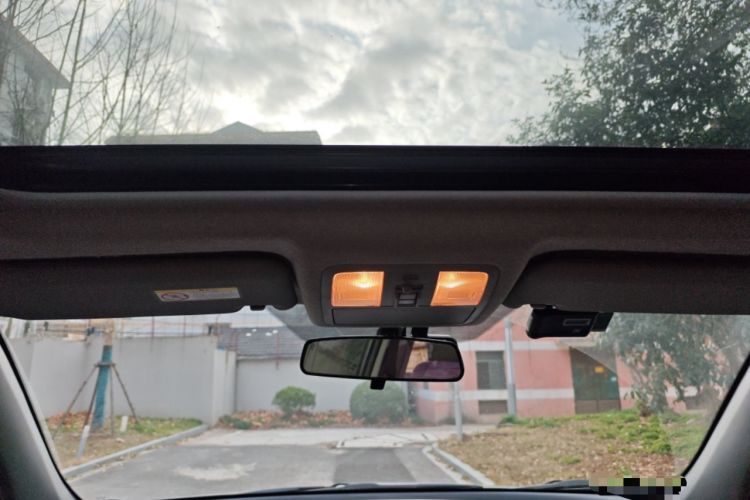 Used Toyota RAV4 2011 2.0L Automatic Luxury Edition
