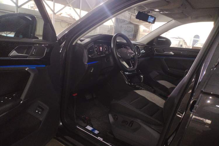 Used Volkswagen Tayron GTE Plug-in Hybrid 2022 1.4T Luxury Edition Driver Seat