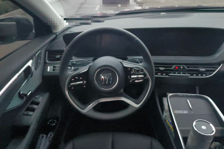 Used Buick LaCrosse 2025 28T Platinum Edition Steering Wheel