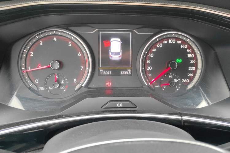 Used Volkswagen Tayron 2019 330TSI Two-Wheel-Drive Luxury Version China V Emission Standard
