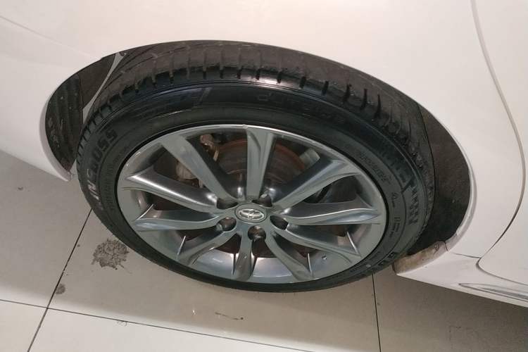 Used Toyota Reiz 2013 2.5V Shangrui Edition Right Rear Wheel Hub