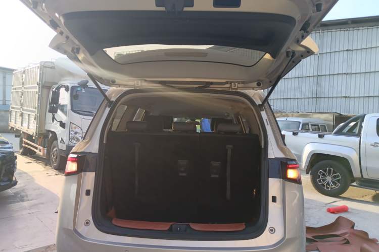 Used Wuling Jiachen 2022 1.5L Manual Comfort Edition