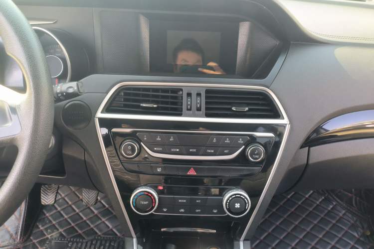 Used Leopaard CS10 2016 2.0T Manual New Edition
