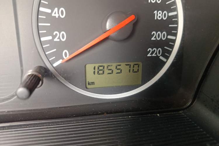 Used Volkswagen Santana Vista 2008 1.8L Manual Sishang Model Odometer Close Up