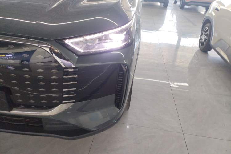 Used Fengyun T8 2025 1.5T 130km Deluxe Version 5 Seats Left Front Headlight