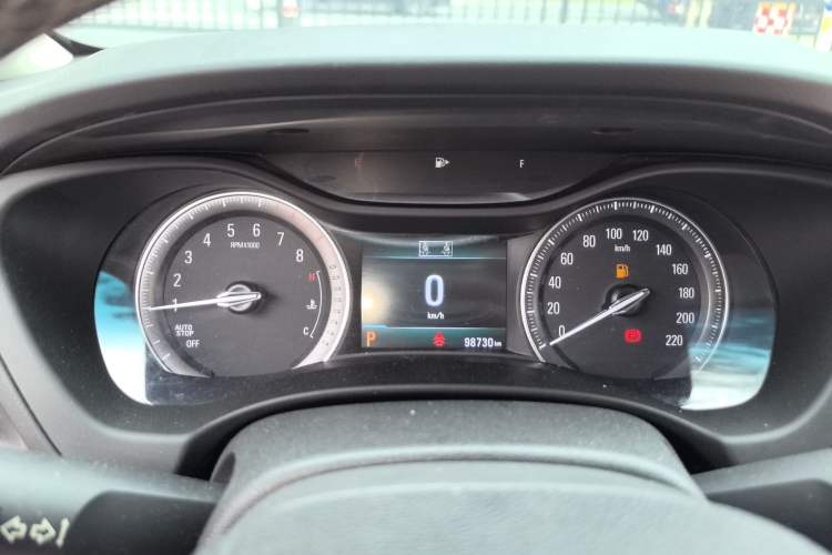 Used Buick GL6 2018 18T 6-Seater Luxury Model
