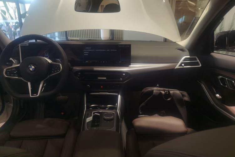 Used BMW 3 Series 2025 330Li M Sport Shadowline Package