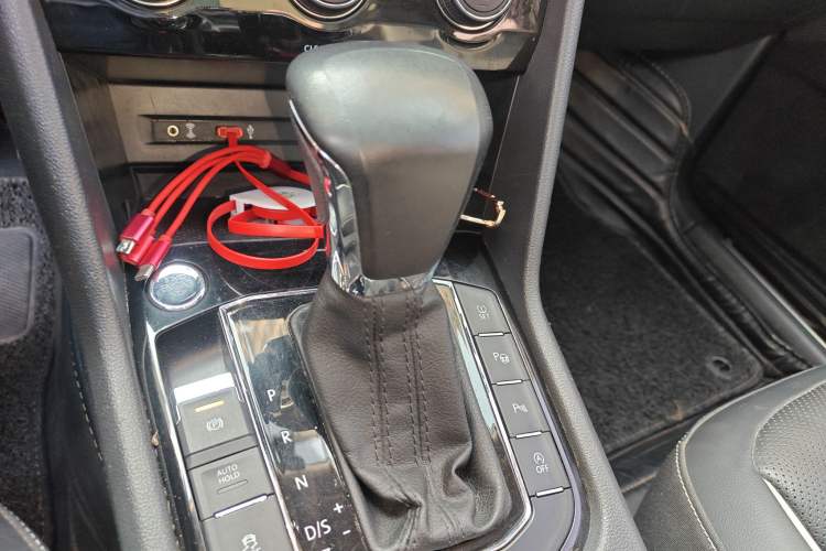 Used Volkswagen Tiguan L 2017 380TSI Automatic All-Wheel-Drive Flagship Edition
