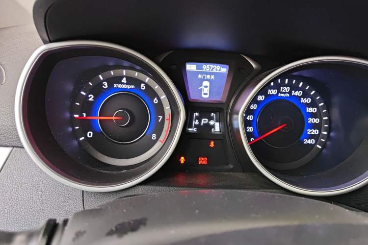 Used Hyundai Elantra (5th Generation / Langdong) 2015 1.6L Automatic Leading Model Instrument Cluster