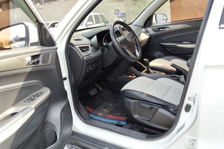 Used CHANGAN CS35 2017 1.6L Automatic Luxury Model Driver Seat