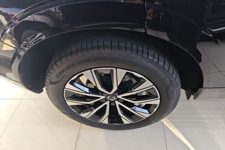 Used Volvo XC60 2025 B5 Four-Wheel Drive Smart & Advanced Luxury Edition
