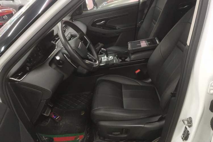 Used Land Rover Range Evoque 2023 Aurora L 200PS Elite Edition