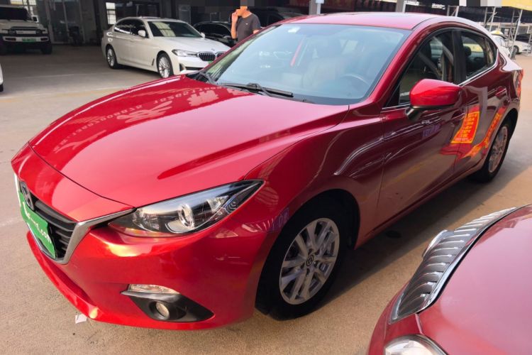 Used Mazda 3 Axela 2016 Sedan 1.5L Automatic Luxury Model