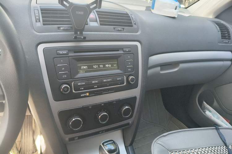 Used Skoda Octavia 2014 1.6L Automatic Yijie Edition
