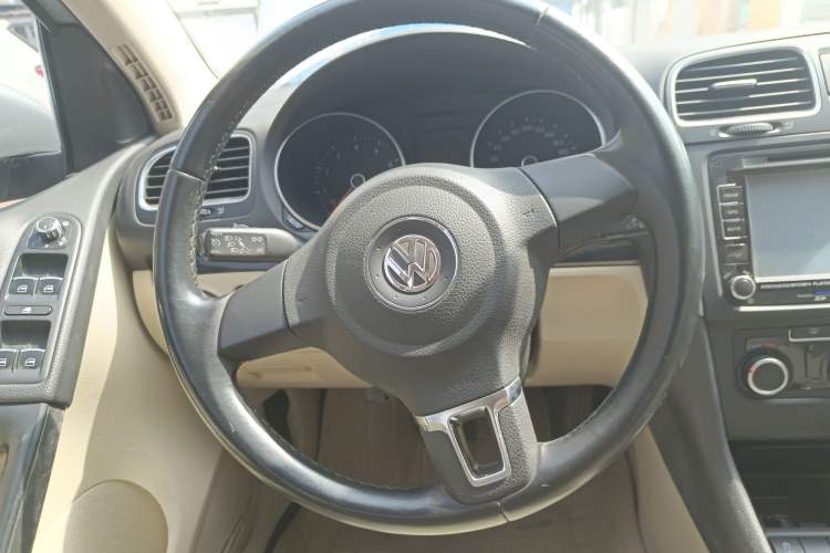 Used Volkswagen Golf 2012 1.6 Manual Comfort Edition
