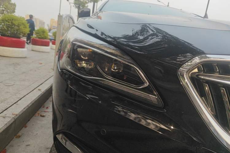 Used Buick LaCrosse 2018 28T Luxury Model
