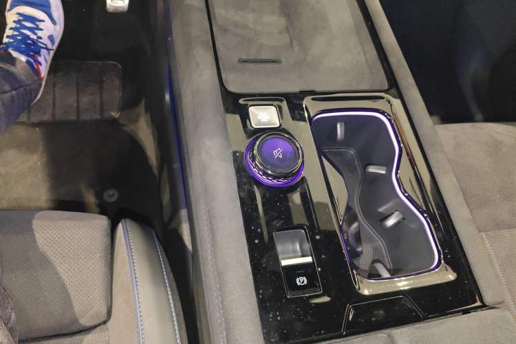 Used Volkswagen Teramont 2025 Tiguan Pro 450TSI Four-Wheel Drive Summit Edition