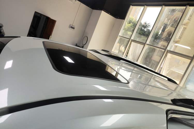 Used Toyota Granvia 2023 2.5L Hybrid Comfort Edition
