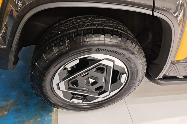 Used Deepal G318 2025 Worry-Free Adventure Edition Four-Wheel Drive Secret Realm Version
