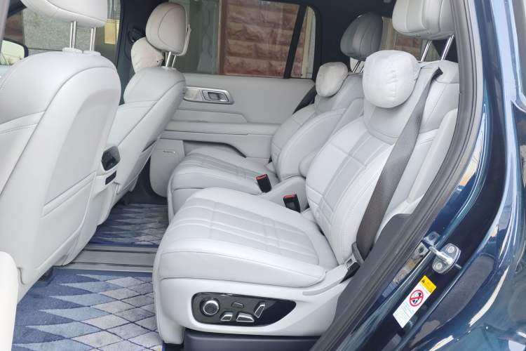 Used Deepal S09 2025 Rear-Drive Ultra