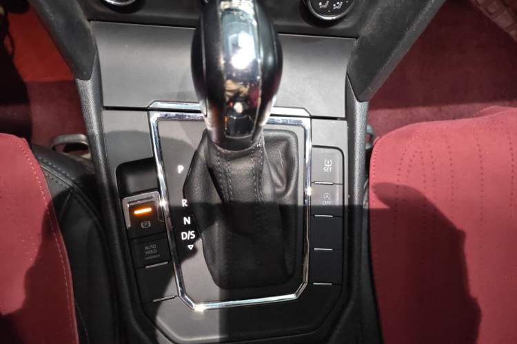 Used Volkswagen Lamando 2019 230TSI DSG Vision Edition China VI Standard
