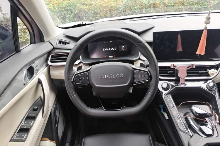 Used Lynk & Co 06 2023 Remix 1.5T Shero