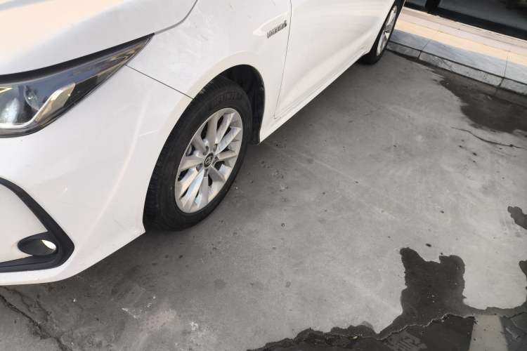 Used Toyota Corolla 2021 Dual-Motor 1.8L E-CVT Elite Edition
