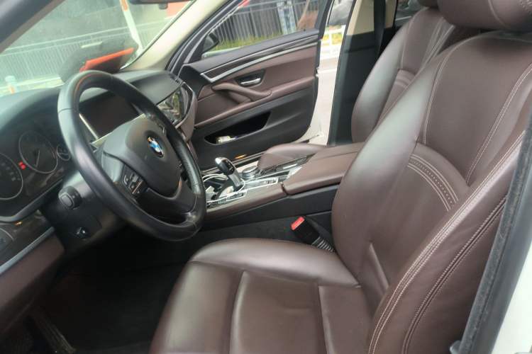 Used BMW 5 Series 2014 525Li Luxury Design Package
