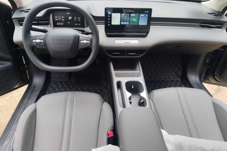 Used Roewe D6 2025 450 km Premium Edition