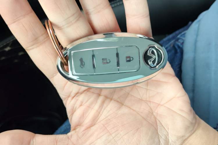 Used Infiniti Q50L 2016 2.0T Enjoyment Edition Vehicle Key