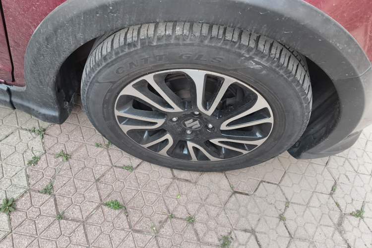 Used Suzuki Swift 2015 1.5L Automatic Limited Edition Right Front Wheel Hub