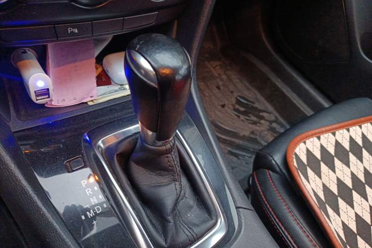 Used Mazda Atenza 2014 2.0L Blue Sky Fashion Edition Gear Lever