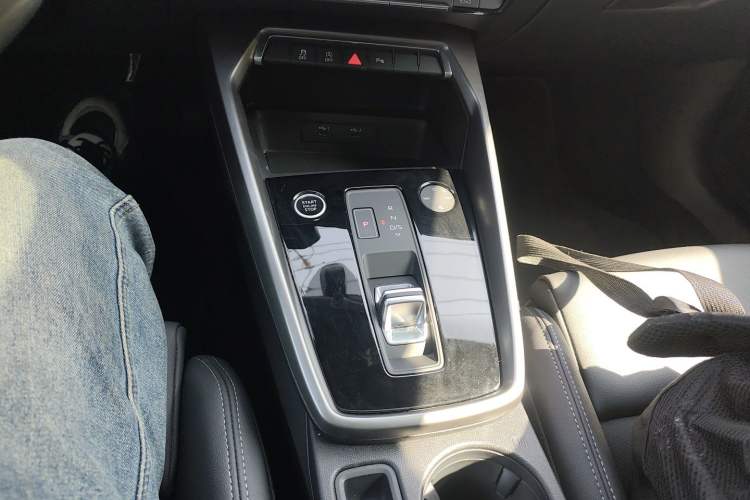 Used Audi A3 2024 Sportback 35 TFSI Fashionable Sports Model
