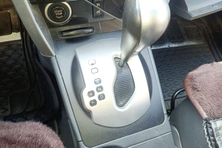 Used Renault Koleos 2014 Revised Version 2.0L Two-Wheel Drive Fashion Edition
