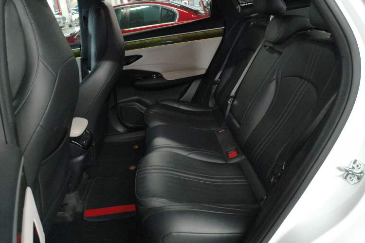 Used Geely Galaxy L7 2023 1.5T 115 km MAX Left Rear Seat