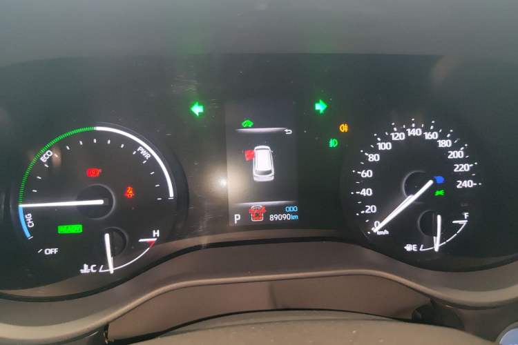 Used Toyota SIENNA 2021 2.5L Hybrid Premium Edition