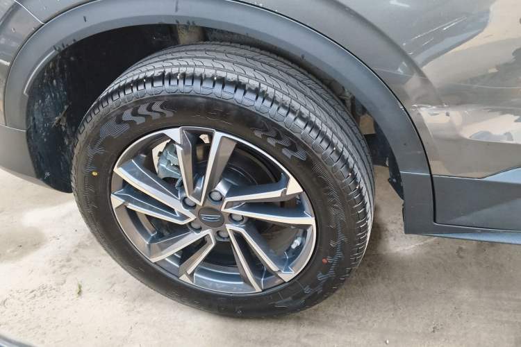 Used Geely Auto Coolray 2023 1.5T DCT Platinum Edition
