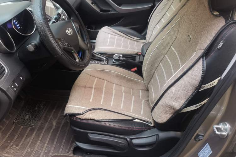 Used Hyundai Elantra (5th Generation / Langdong) 2016 1.6L Automatic Prestige Model
