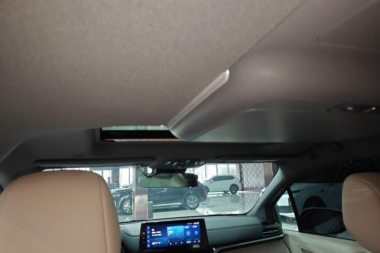 Used Toyota Granvia 2023 2.5L Hybrid Prestige PLUS Edition Headliner