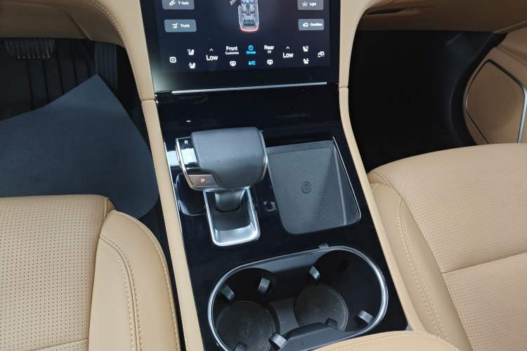 Used Li Auto ONE 2021 Extended-Range 6-Seater Version Gear Lever