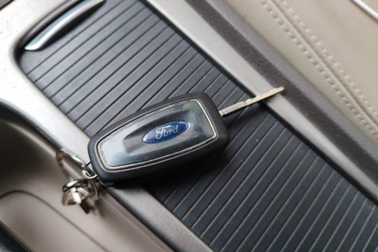 Used Ford Mondeo 2011 2.3L Fashion Edition