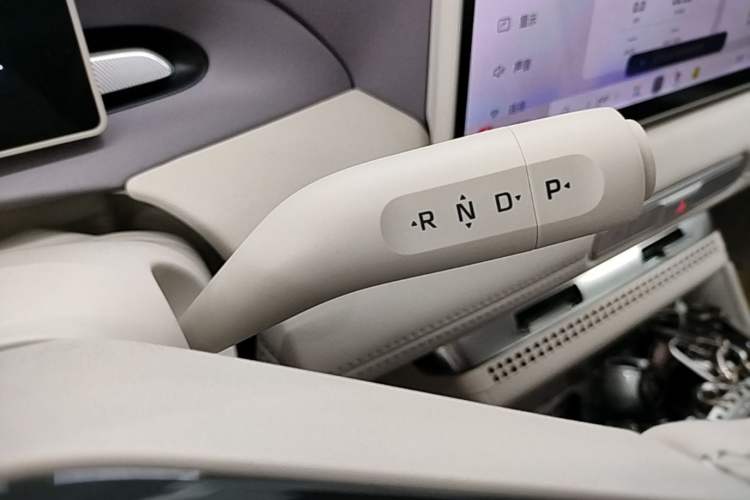 Used MG 4 EV 2026 Model 437 Composed Edition Gear Lever