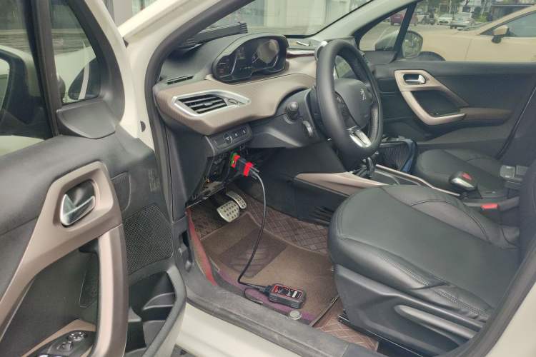 Used Peugeot 2008 2014 1.6L Automatic Navigation Edition Driver Seat