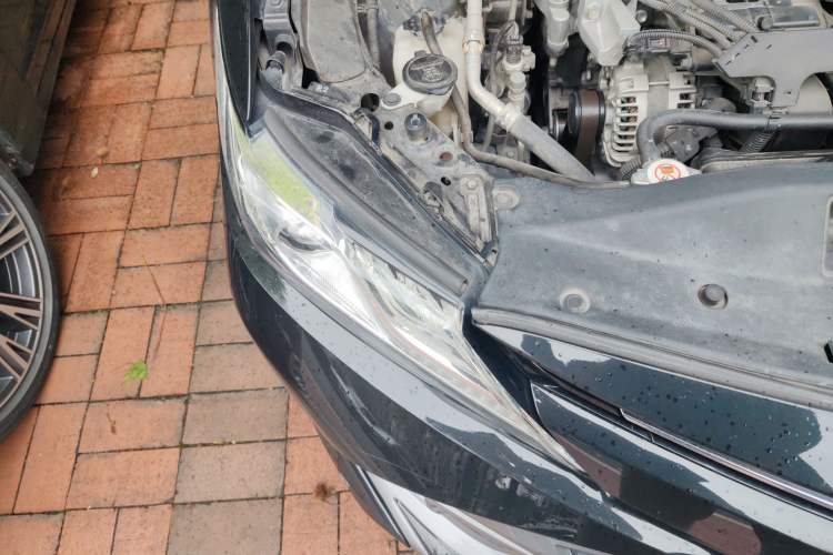 Used Toyota Camry 2018 2.5G Luxury Edition Right Front Headlight