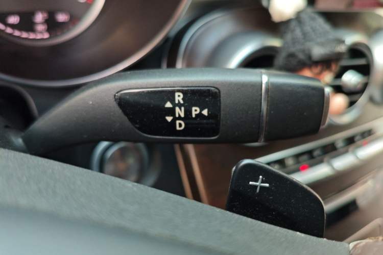 Used Mercedes-Benz GLC 2016 GLC 300 4MATIC Dynamic Model
