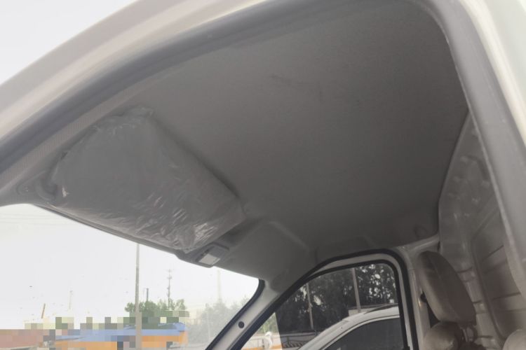 Used Wuling Yangguang 2024 300km Comfort Version with Sealed Windows 60kW
