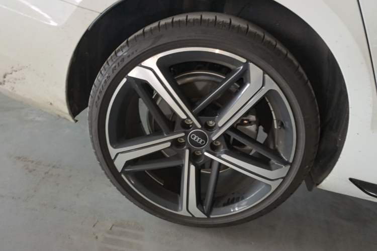 Used Audi A4L 2024 40 TFSI Luxury Dynamic Edition
