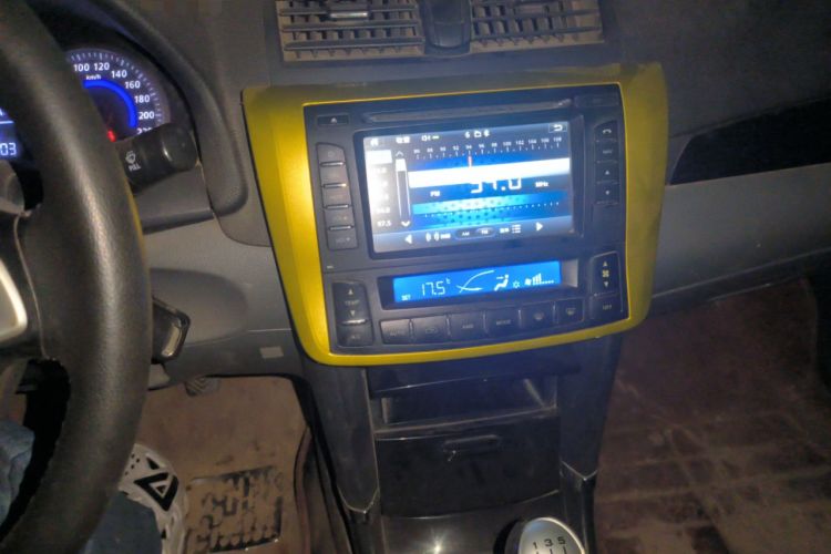 Used Zotye Z300 2014 New Vision 1.5L Manual Luxury Model